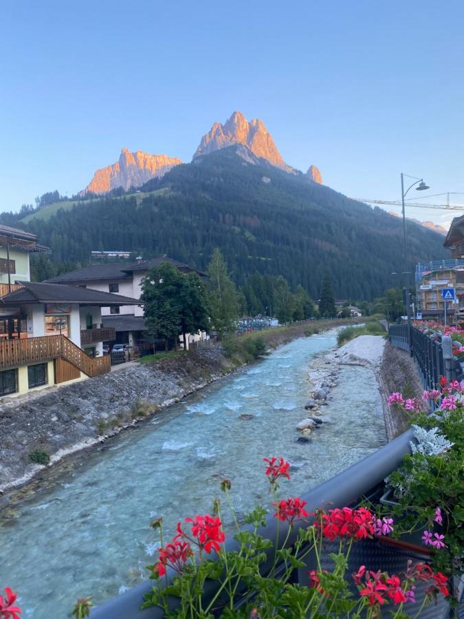 Garni Villa Elsa Pozza di Fassa Bagian luar foto